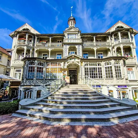 Euphoras - & Stylish - Parking