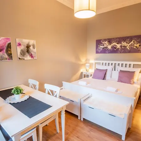 Euphoras - & Stylish - Parking 아파트 바트하르추부르크